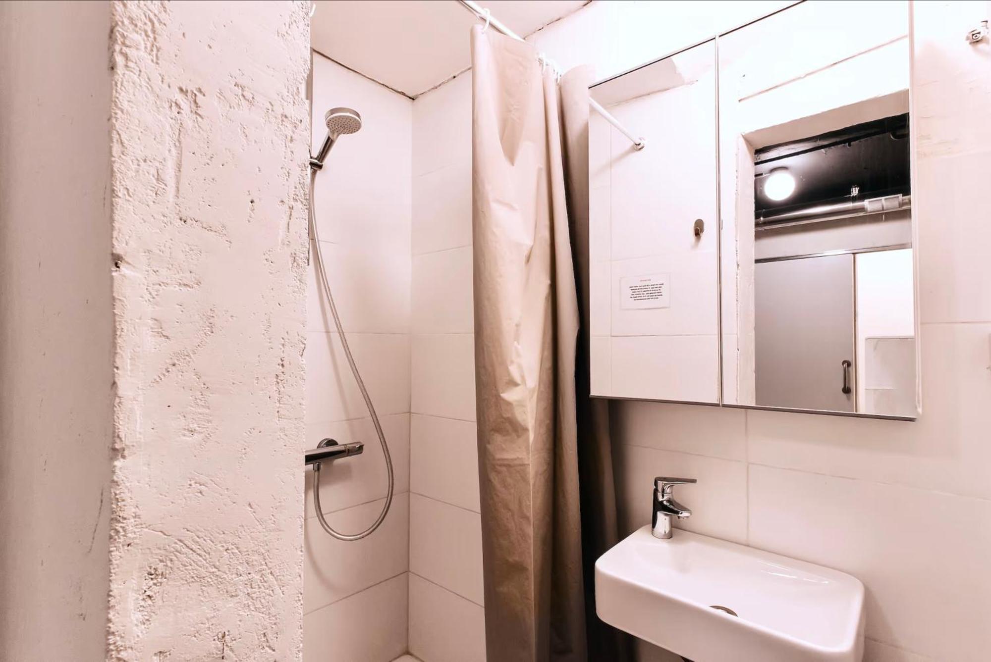 Estudio Loft En El Centro De Madrid Reformado En Enero 2024 Luaran gambar